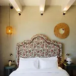 Tuta Agrotourism 4*