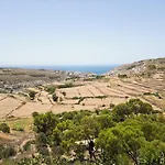 Tuta Agrotourism Kerċem