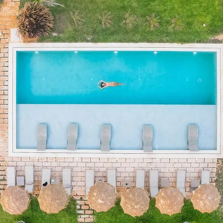 Tuta Agrotourism فندق مبيت وإفطار 4*