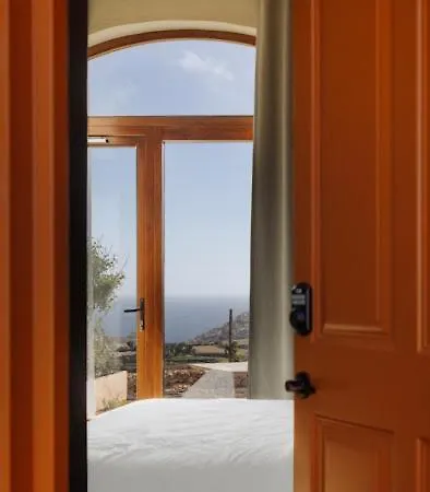 Tuta Agrotourism 4*