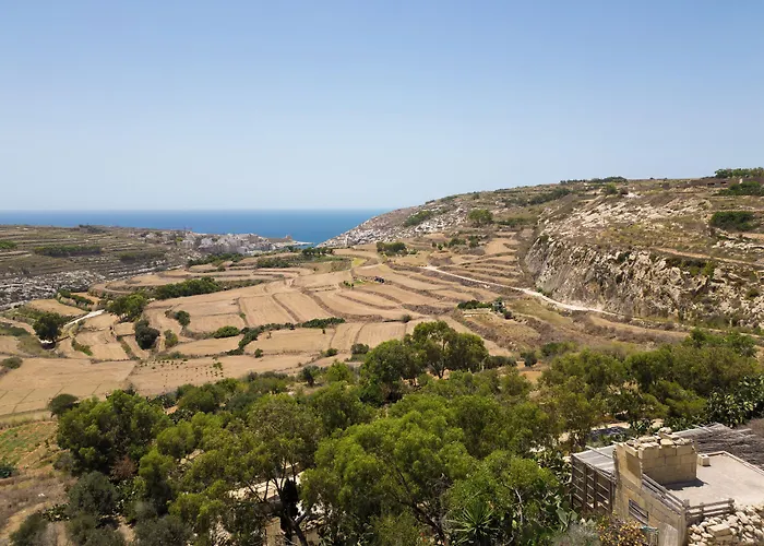 Tuta Agrotourism B&B Kerċem